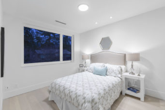 822 Cumberland Crescent